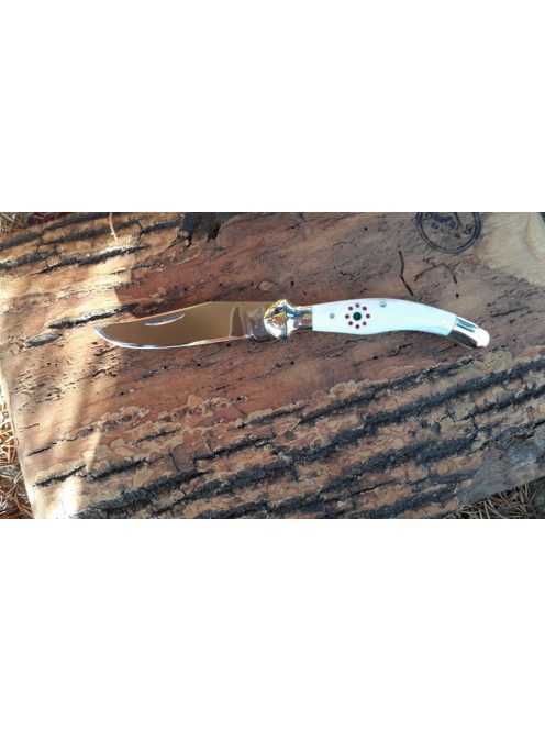 Fejesgörbe bicska kokárda intarziával