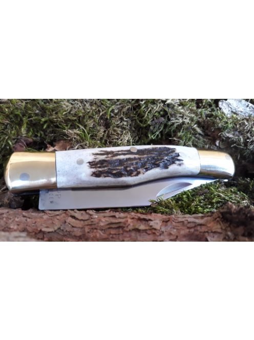 Small mascara with deer antler handle