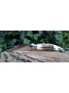 Középzáras nagyfejes agancs markolattal