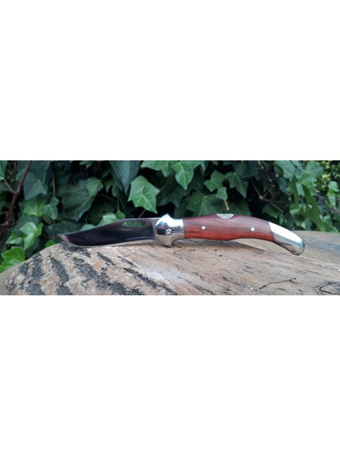 Középzáras nagyfejes red heart fa markolattal