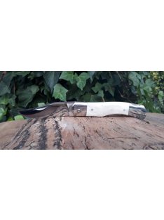 Hátsózáras óriás maskara zsebkés