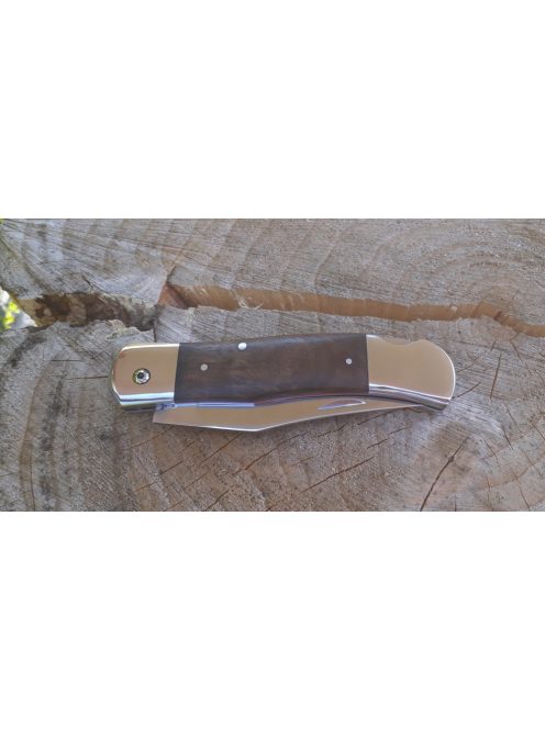 Hátsózáras óriás maskara zsebkés