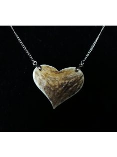 Nyaklánc agancs szív medállal 111